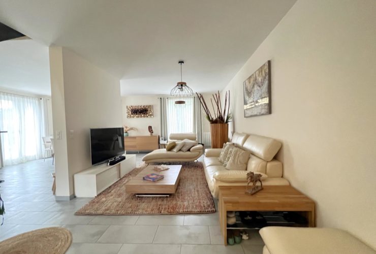 Maison mitoyenne rénovée.